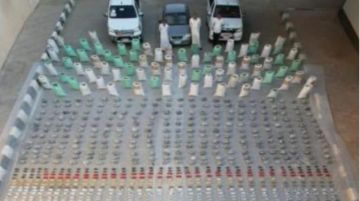 إحباط تهريب 4 أطنان مخدرات برأس سدر بقيمة 290 مليون جنيه إحباط تهريب 4 أطنان مخدرات برأس سدر بقيمة 290 مليون جنيه