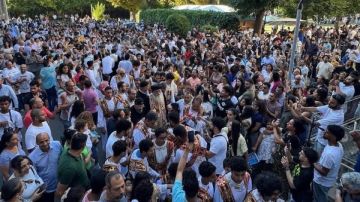 الاحتفال السنوي بصوم العذراء بكاتدرائية دراڤي بفرنسا .. صور