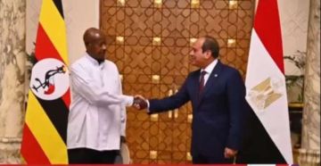 الرئيس السيسي ونظيره الأوغندي يشهدان التوقيع على عدد من مذكرات التفاهم الرئيس السيسي ونظيره الأوغندي يشهدان التوقيع على عدد من مذكرات التفاهم