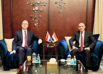  عبداللطيف يبحث مع سفير هولندا تحويل عدد من المدارس الفنية لمدارس دولية متخصصة في التعليم الزراعي