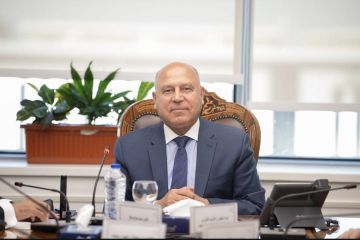 كامل الوزير يرد عن المنتقدين لإنشاء مصنع للزبيب : هو عيب ولا حرام كامل الوزير يرد عن المنتقدين لإنشاء مصنع للزبيب : هو عيب ولا حرام