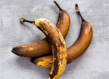  الموز مش هيسود ويترمي .. حيل منزلية سريعة تحمي الموز من الاسوداد (جربيها الآن)