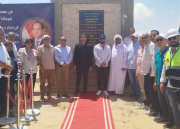 رئيس جامعة بنها يضع حجر الأساس للمعسكر الدائم لطلاب الجامعة بمطروح (صور)