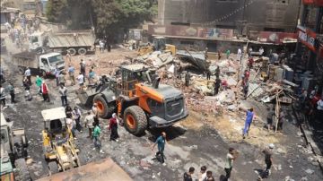 إزالة الأكشاك المخالفة.. محافظ القليوبية يوجه بخطة شاملة لتأمين ميدان المؤسسة إزالة الأكشاك المخالفة.. محافظ القليوبية يوجه بخطة شاملة لتأمين ميدان المؤسسة