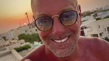 تامر هجرس يخطف الأضواء بصور من عطلتة الصيفيه.. شاهد