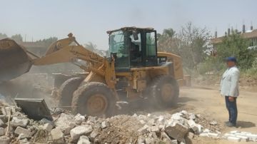 محافظ أسيوط: إزالة 31 تعديا على الأراضي وبناء مخالف بالمراكز والأحياء