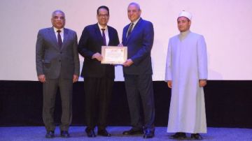 محافظ الغربية يكرم 115 طالبا من أوائل الجمهورية والمحافظة محافظ الغربية يكرم 115 طالبا من أوائل الجمهورية والمحافظة