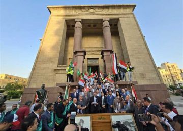 من أمام ضريح سعد.. يمامة يدعو المصريين للتمسك بوحدتهم لمواجهة التحديات (صور)