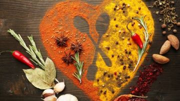 4 توابل مذهلة لخفض السكر والكوليسترول وتعزيز صحة القلب.. اكتشف فوائدها 4 توابل مذهلة لخفض السكر والكوليسترول وتعزيز صحة القلب.. اكتشف فوائدها