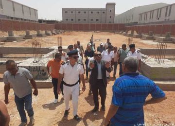 إطلاق حملة لإزالة الإشغالات واسترداد الأراضي غير المستغلة بالعاشر من رمضان (تفاصيل)