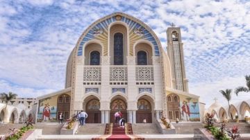 الكنيسة القبطية الأرثوذكسية: الأعياد مناسبة لمراجعة النفس والتقرب إلى الله الكنيسة القبطية الأرثوذكسية: الأعياد مناسبة لمراجعة النفس والتقرب إلى الله