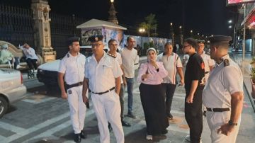 حملة مسائية بحى شرق بورسعيد لإزالة الإشغالات المخالفة بالتعاون مع شرطة المرافق صور