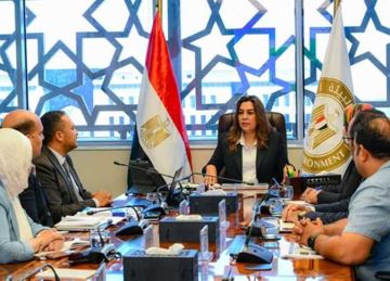  عوض تستعرض جهود الالتزام البيئي ومؤشرات الأداء والمتابعة للمنشآت بمختلف القطاعات