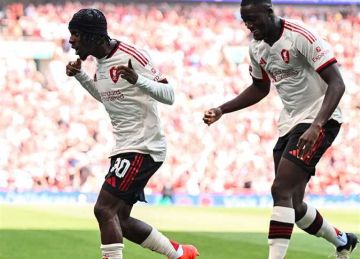 أبوتريكة: إيكيتيكي أفضل من نونيز المهيبر .. وهذا سبب تفوق ليفربول على كريستال