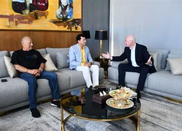 إنفانتينو يتغنى بإجازته في الساحل الشمالي.. ويشيد بتجربة الأهلي بـ مونديال الأندية