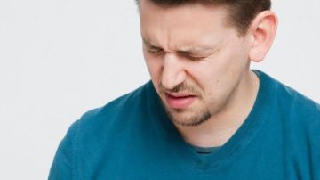 حرقة المعدة .. متى تستلزم استشارة الطبيب وما طريقة العلاج؟