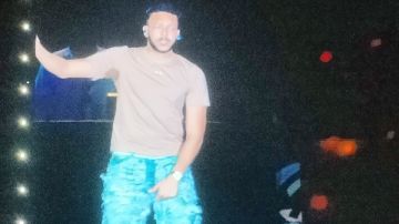 مهرجان العلمين الجديدة.. آسر ياسين وتارا عماد يفاجئان جمهور ويجز مهرجان العلمين الجديدة.. آسر ياسين وتارا عماد يفاجئان جمهور ويجز