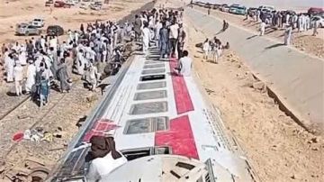 البحرين تعزي مصر في ضحايا حادث انقلاب قطار بمطروح البحرين تعزي مصر في ضحايا حادث انقلاب قطار بمطروح