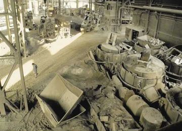  الصناعة : أوقفنا هدم مصنع الحديد والصلب وندرس تشغيل جزء منه لإنتاج بلاطات الصلب (تفاصيل)