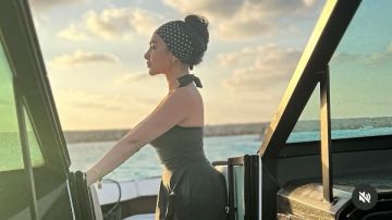 على متن يخت .. ميرهان حسين تشارك جمهورها لقطات من العطلة الصيفية