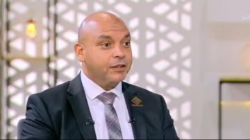 محمود القط: الرئيس السيسي وضع إطارا متزنا للسياسة الخارجية المصرية يراعي الأمن القومي محمود القط: الرئيس السيسي وضع إطارا متزنا للسياسة الخارجية المصرية يراعي الأمن القومي