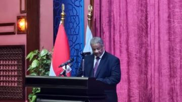 نائب رئيس القنوات الإقليمية: شيخ الأزهر يقدم القدوة والمثل للجميع في نشر الفكر المستنير والتقارب بين الشعوب نائب رئيس القنوات الإقليمية: شيخ الأزهر يقدم القدوة والمثل للجميع في نشر الفكر المستنير والتقارب بين الشعوب