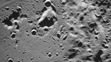 ناسا تكشف أسرارا جديدة عن القمر بعد نصف قرن من السرية.. ماذا وجد العلماء؟ ناسا تكشف أسرارا جديدة عن القمر بعد نصف قرن من السرية.. ماذا وجد العلماء؟