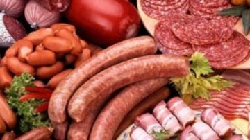 بـ 145 جنيه.. مفاجأة من نقيب الفلاحين بشأن أسعار اللحوم في الأسواق بـ 145 جنيه.. مفاجأة من نقيب الفلاحين بشأن أسعار اللحوم في الأسواق