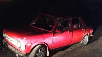 إصابه 6 أفراد بإصابات متفرقه إثر إنقلاب سيارتهم على طريق جمصه إصابه 6 أفراد بإصابات متفرقه إثر إنقلاب سيارتهم على طريق جمصه