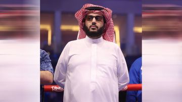 السعودية.. تركي آل الشيخ يكشف اسم فنان سوري سيشارك وسط ضجة الاعتماد على السعوديين والخليجيين السعودية.. تركي آل الشيخ يكشف اسم فنان سوري سيشارك وسط ضجة الاعتماد على السعوديين والخليجيين