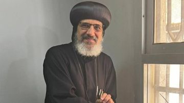 أسقف عام كنائس شبرا الشمالية يدلي بصوته في انتخابات مجلس الشيوخ صور أسقف عام كنائس شبرا الشمالية يدلي بصوته في انتخابات مجلس الشيوخ صور