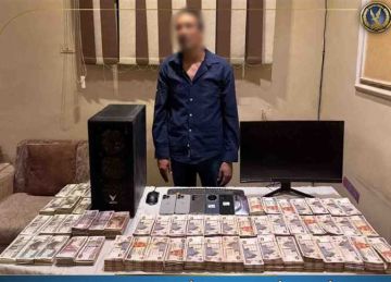 حبس 4 أيام لمتهم بالنصب والاحتيال على المواطنين بأسيوط حبس 4 أيام لمتهم بالنصب والاحتيال على المواطنين بأسيوط