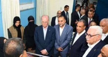 وزير الخارجية يرافق رئيس وزراء فلسطين لزيارة الجرحى الفلسطينيين بمستشفى العريش