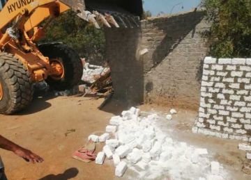 إزالة 245 حالة تعدي واسترداد 42 فدان ضمن حملات الموجة الـ 27 في الشرقية إزالة 245 حالة تعدي واسترداد 42 فدان ضمن حملات الموجة الـ 27 في الشرقية