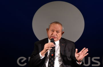 رجل أعمال مصري يقترح حلا مبتكرا لسداد ديون البلاد الخارجية وتحسين الاقتصاد رجل أعمال مصري يقترح حلا مبتكرا لسداد ديون البلاد الخارجية وتحسين الاقتصاد