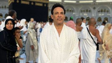 سعد الصغير يشارك صورا أثناء أداء مناسك العمرة.. شاهد