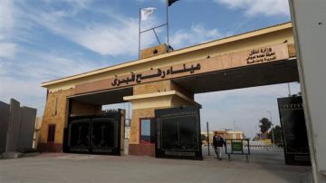 ضياء رشوان يرد على الاداعاءات بإغلاق معبر رفح من الجانب المصري