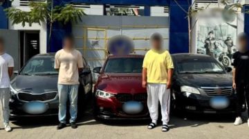 عاكسوا ثلاث فتيات.. حبس المتهمين في حادث طريق الواحات عاكسوا ثلاث فتيات.. حبس المتهمين في حادث طريق الواحات