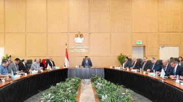 وزير الإسكان يتابع تنفيذ الأعمال المركزية بالعاصمة الإدارية وداون تاون بالعلمين الجديدة