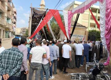 إثناء الإدلاء بصوته.. حالة إغماء داخل لجنة انتخابية ببنها في القليوبية إثناء الإدلاء بصوته.. حالة إغماء داخل لجنة انتخابية ببنها في القليوبية