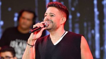 التفاصيل الكاملة لحفل حماقي الأضخم فيمراسي بحضور أسرته ونجوم الفن والمشاهير التفاصيل الكاملة لحفل حماقي الأضخم فيمراسي بحضور أسرته ونجوم الفن والمشاهير