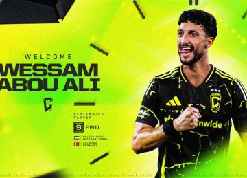 بسبب وسام أبوعلي.. الدوري الأمريكي يوافق على رفع علم فلسطين في المدرجات بسبب وسام أبوعلي.. الدوري الأمريكي يوافق على رفع علم فلسطين في المدرجات