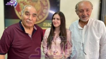 كان بيتي جنب محله عبد العزيز مخيون يكشف عن صور جمعته بالراحل سيد صادق.. خاص كان بيتي جنب محله عبد العزيز مخيون يكشف عن صور جمعته بالراحل سيد صادق.. خاص