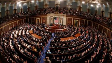 أعضاء في الكونجرس يطالبون إسرائيل بوقف الاعتداءات على سوريا