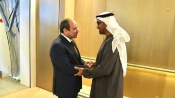 عاجل.. الرئيس السيسي يستقبل محمد بن زايد في مطار العلمين في زيارة تمتد لعدة أيام