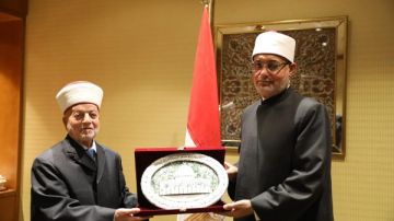 مفتي الجمهورية لـ نظيره بالقدس: علاقة مصر وفلسطين يحكمها رحم العلم والجوار مفتي الجمهورية لـ نظيره بالقدس: علاقة مصر وفلسطين يحكمها رحم العلم والجوار
