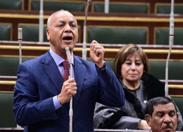 هاته من قفاه .. مصطفى بكري: تعليمات واضحة للسفارات المصرية للتعامل مع أي هجوم ضدها (فيديو) هاته من قفاه .. مصطفى بكري: تعليمات واضحة للسفارات المصرية للتعامل مع أي هجوم ضدها (فيديو)