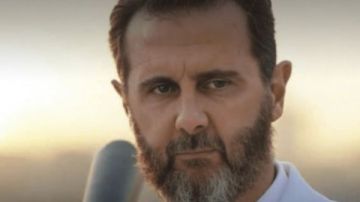 بعد سقوط نظامه صورة غامضة لـ بشار الأسد بلحية طويلة من منفاه تثير الجدل.. اعرف حقيقتها