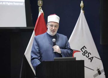 وكيل الأزهر: التطور الهائل في علوم الفضاء يفرض ضرورة مواكبة هذا التقدم بدراسات فقهية عميقة (صور) وكيل الأزهر: التطور الهائل في علوم الفضاء يفرض ضرورة مواكبة هذا التقدم بدراسات فقهية عميقة (صور)