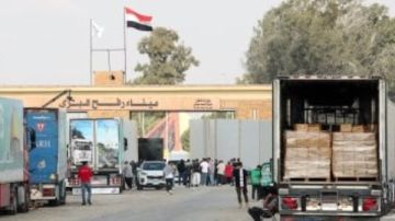 أكثر من 20 ألف طن مساعدات مصرية لغزة والاحتلال يواصل العرقلة.. تفاصيل